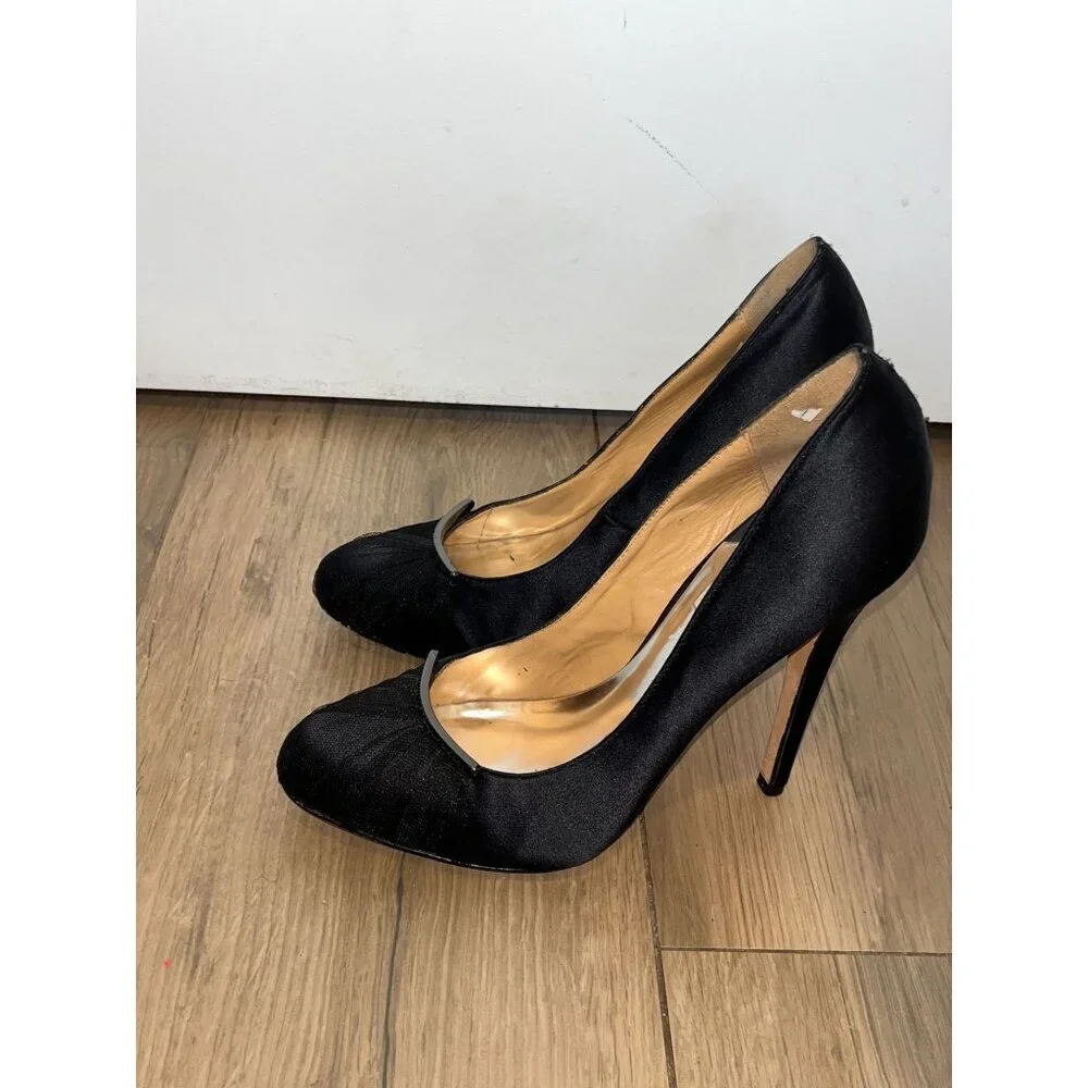 Badgley Mischka Black Satin Slip On High Heel Almond Toe Women's Pumps Size 7.5